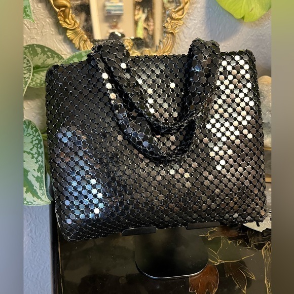 Vintage 80s Black Metal Textured Chainlink Chainmail Handbag 6 - Picture 1 of 9
